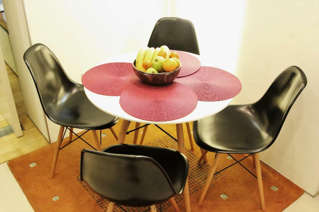 Red & Black Apartment Zagreb Extérieur photo